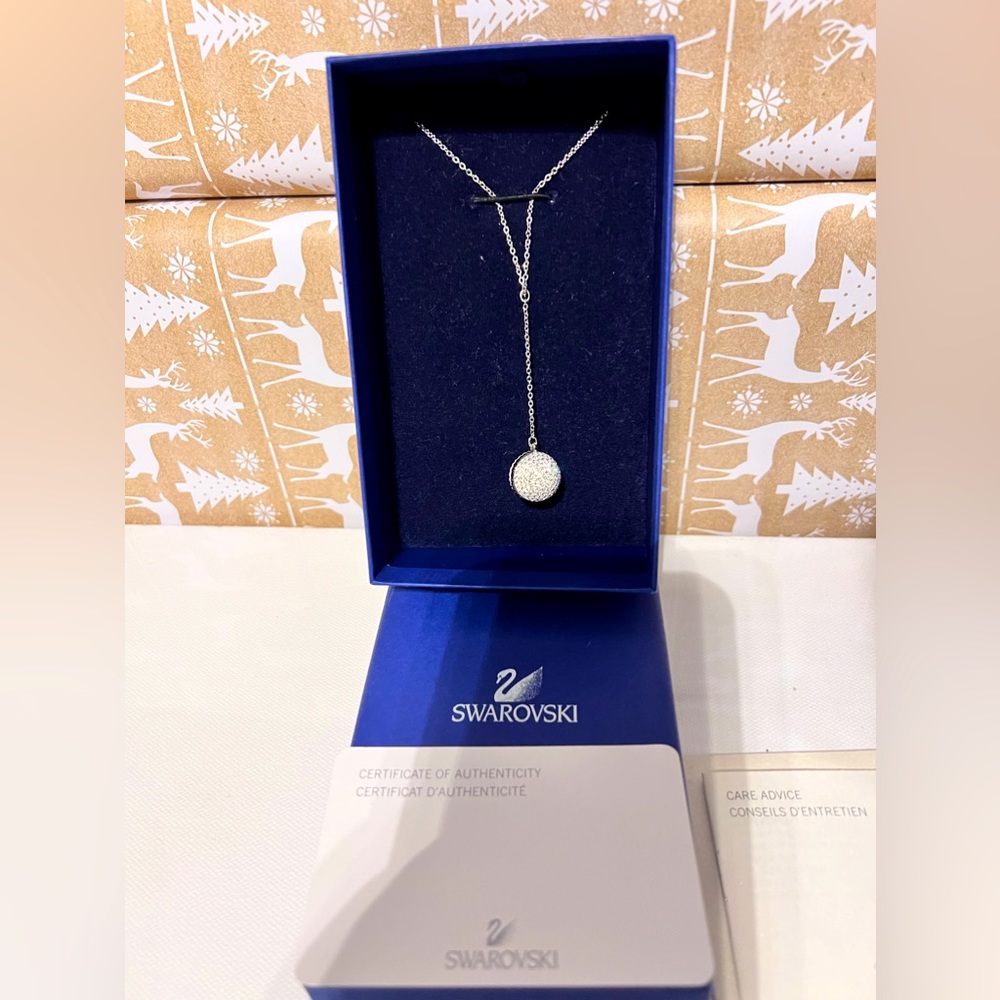 Pre-owned Sparkling Swarovski Necklace Pendant ball.